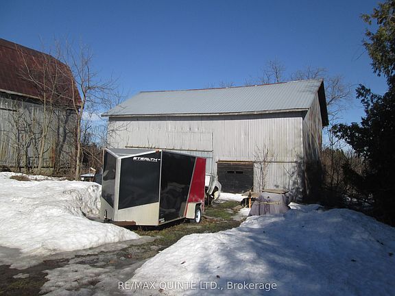 5th image of 251 Christiani Rd