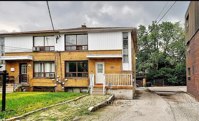100 Rajah St #2 — Photo 1