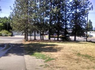 2405 E McAndrews Rd, Medford, OR 97504