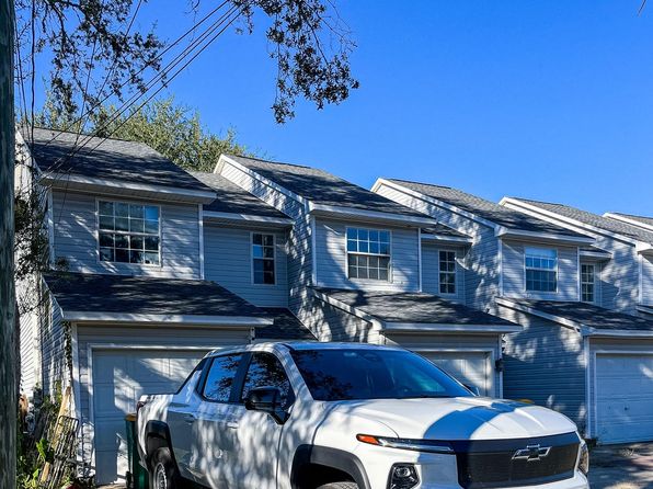 637 Virginia Oak Ct #1