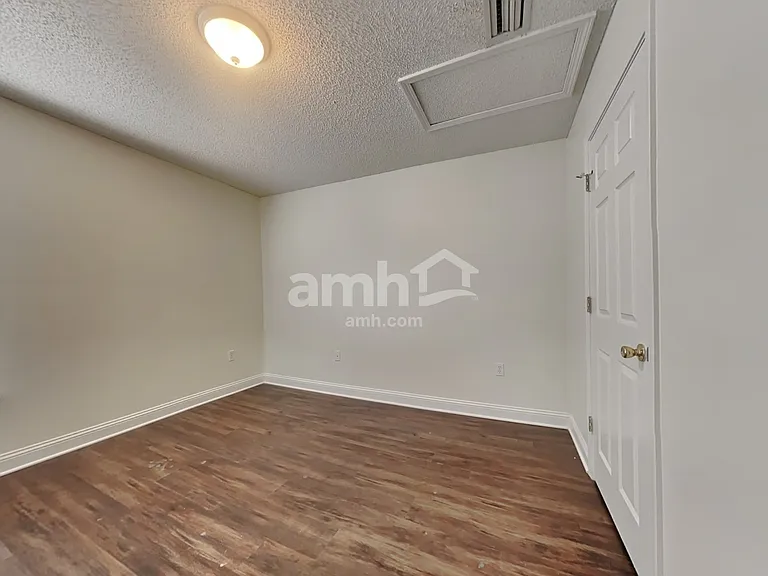 9140 Raptor Dr — Photo 19