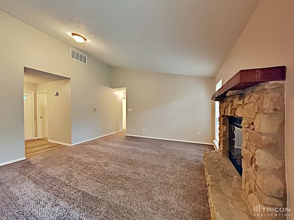 4th image of 4290 Eagle Lake Dr