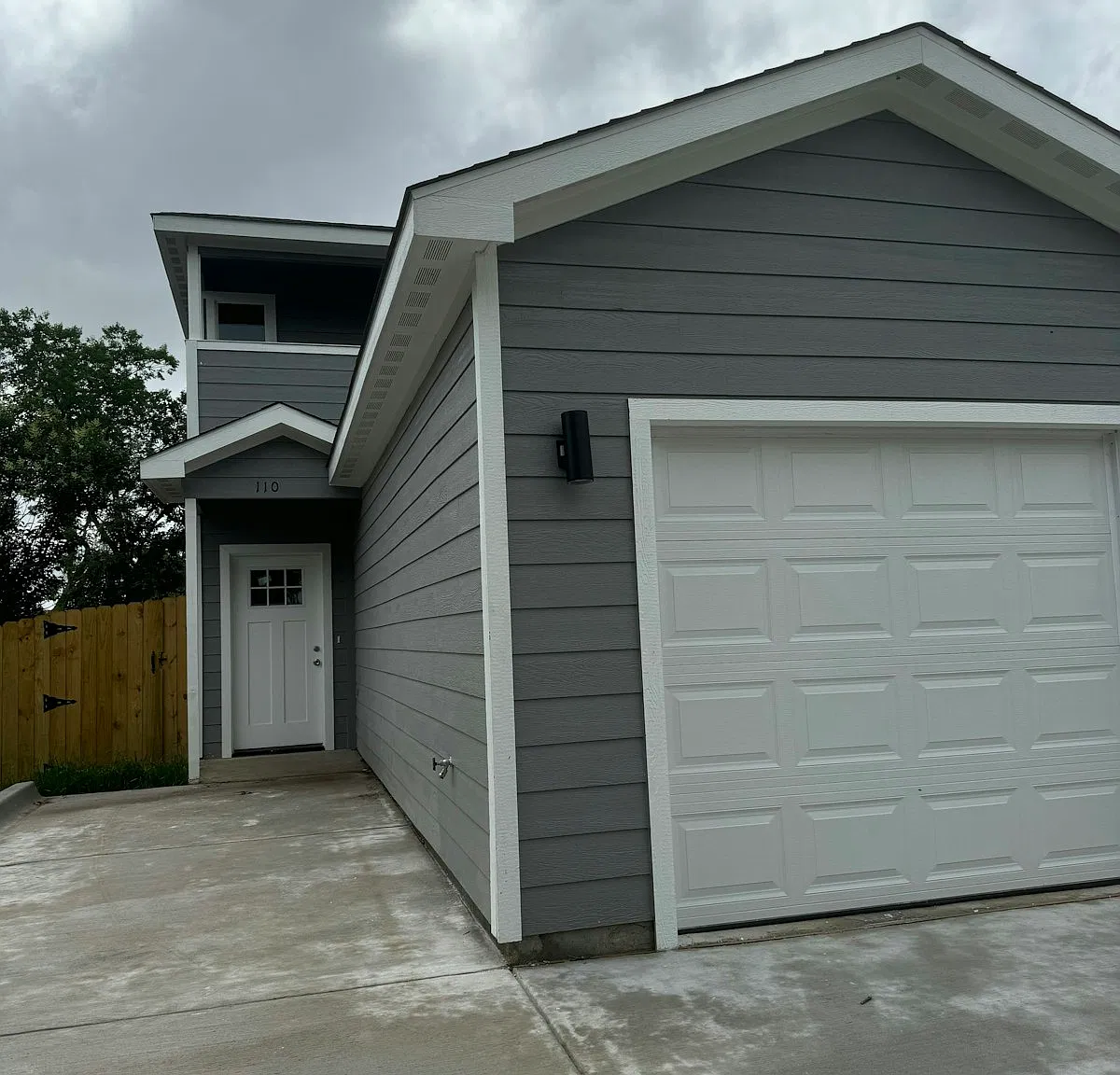 2502 Oxford Ave, Unit 110 — Photo 4