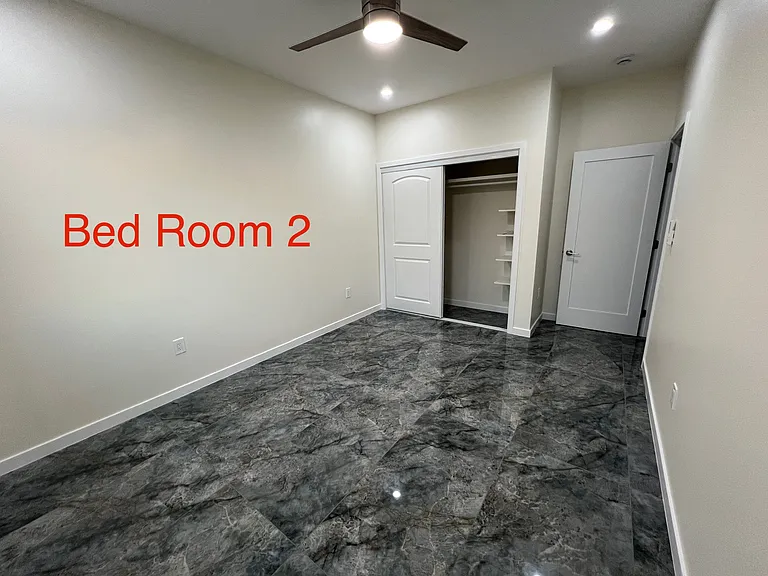 990 Hoomoana St #A — Photo 4