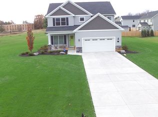 31 Riley Mdw, Orchard Park, NY 14127