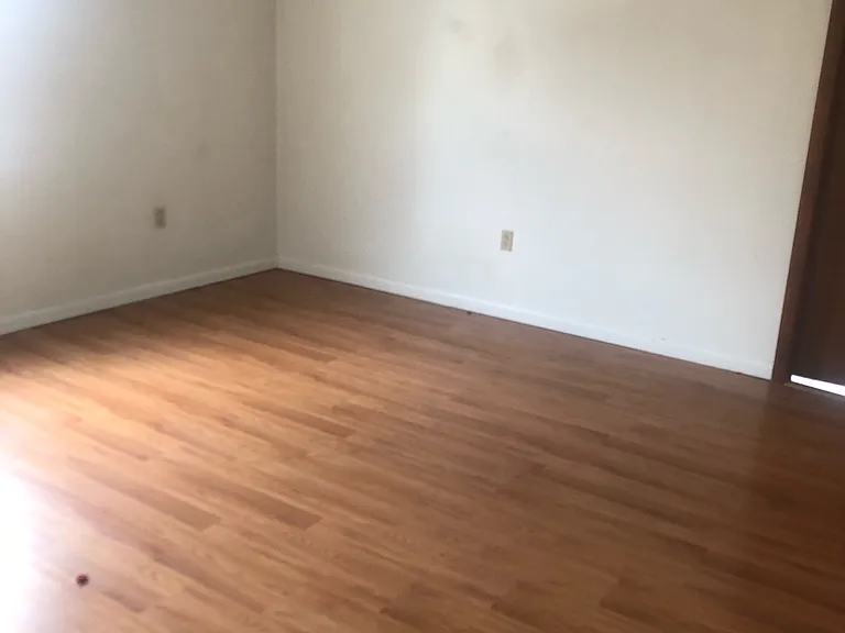 4 N Main St #2 — Photo 8
