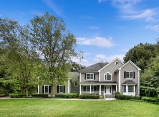 34 Saxon Woods Rd, Scarsdale, NY 10583