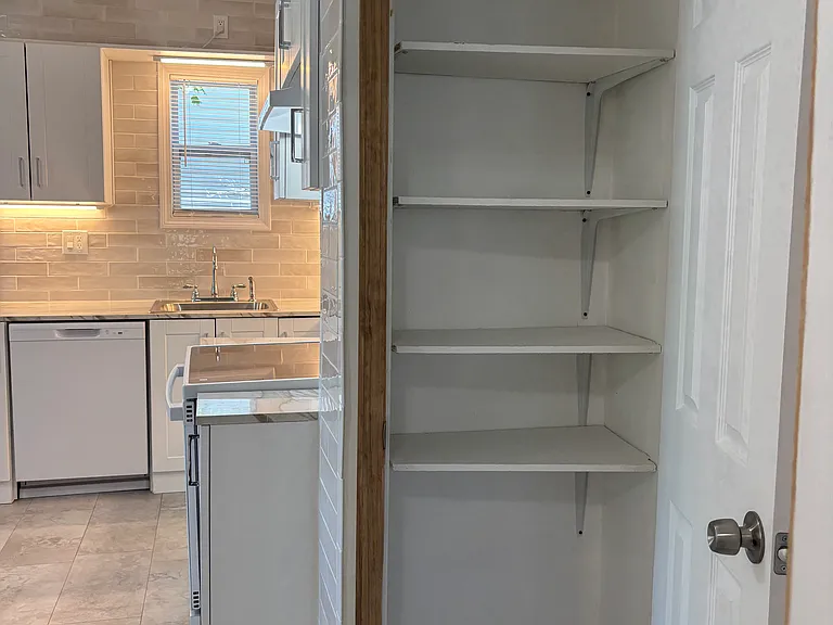 28 Eld St #1 — Photo 11