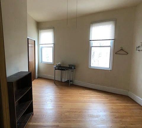 5th image of 1914 E Passyunk Ave #2