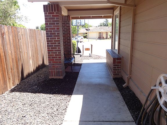 3rd image of 7801 Gadsby Ct