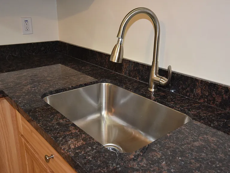 Los Robles Apartments — Photo 29