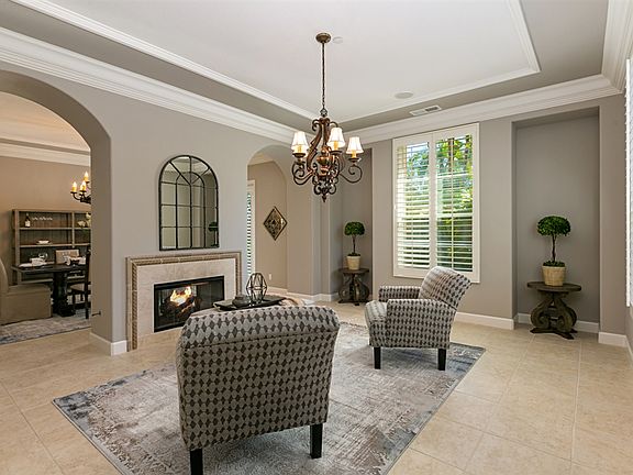 3rd image of 17121 Castello Cir