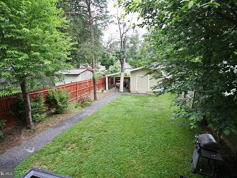 8555 11th Ave — Photo 3