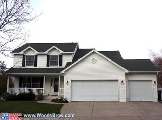 5540 NW 3rd St, Lincoln, NE 68521