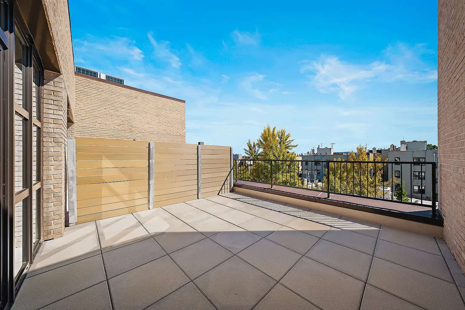733 Lincoln Place — Photo 4