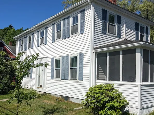 62 Oak St, Boothbay Harbor, ME 04538