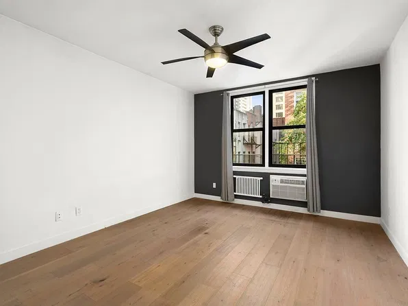 405 E 82nd St #5HJ, New York, NY 10028