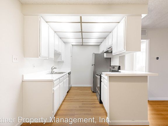 3rd image of 5266 Corteen Pl #104