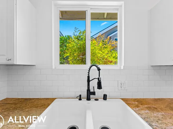 119 23rd St #A, Costa Mesa, CA 92627