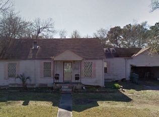 3325 2nd Ave, Port Arthur, TX 77642