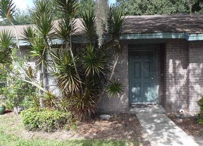 1st image of 2906 Prince Oak Ct