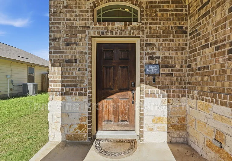 114 Katy Way — Photo 6