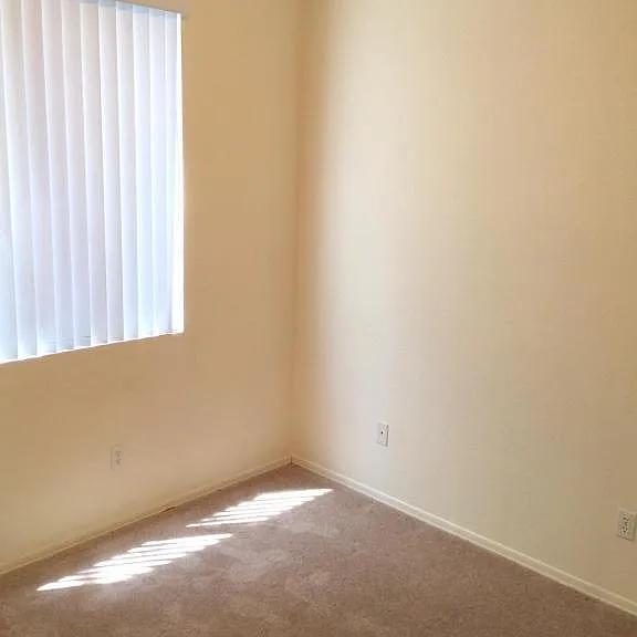 9021 E Glade Ave — Photo 10