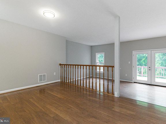 5th image of 11548 Hill Meade Ln