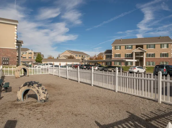 Stone Brook Apartments