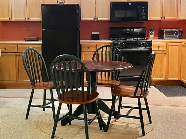 44 Old Mill Rd, Chester, NJ 07930