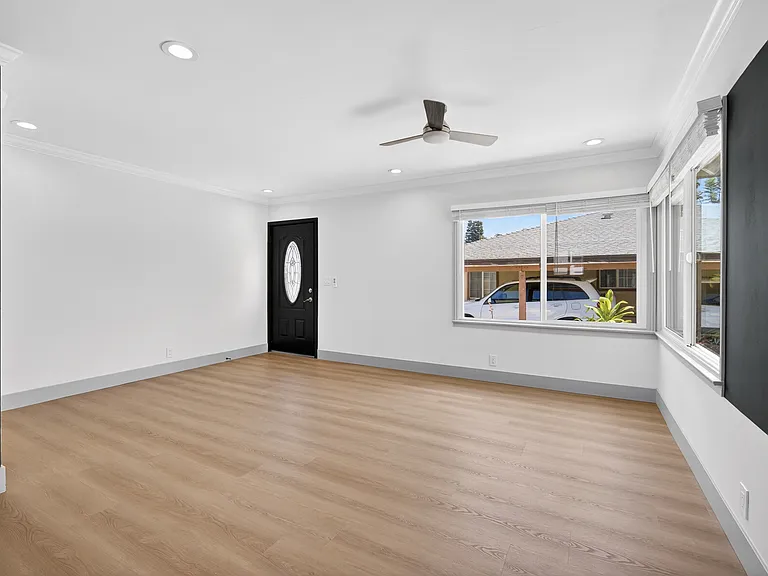 1243 E Almond Ave #1243 — Photo 8