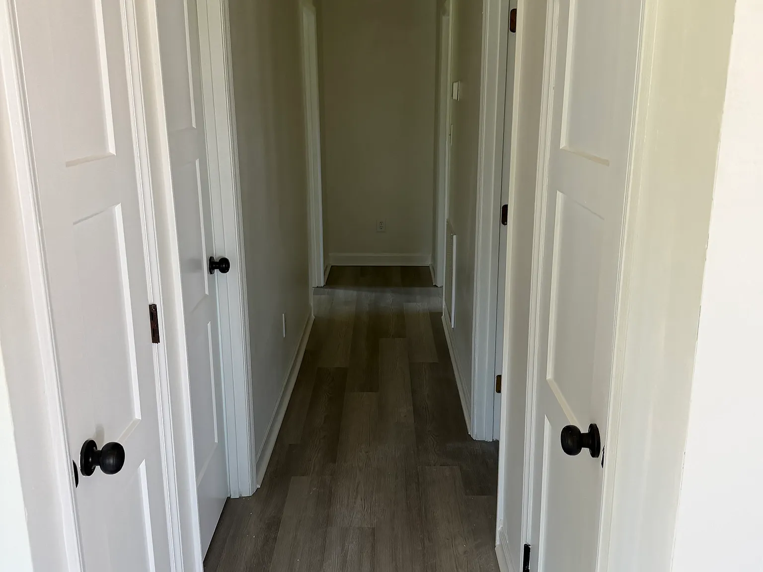 3 bed, 1000 sqft, $1,425 — Photo 2
