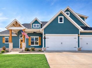 6414 S 62nd St, Rogers, AR 72758