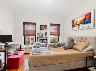 678 9th Ave #4A, New York, NY 10036