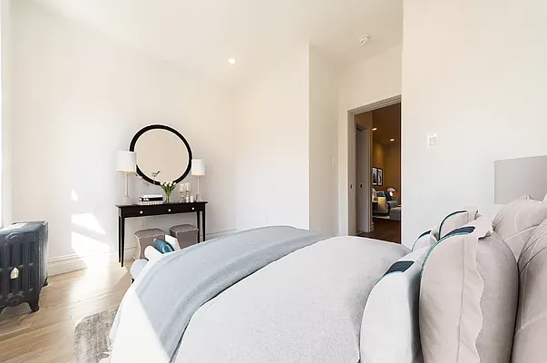 Rented by Platinum Properties | media 30