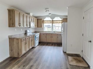 277 Old Country Rd UNIT 3, Riverhead, NY 11901