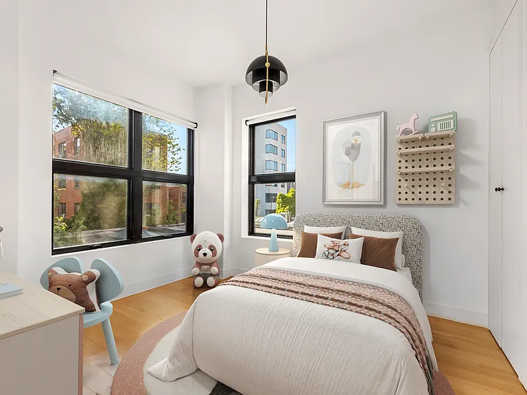 868 Lorimer St #2B — Photo 8