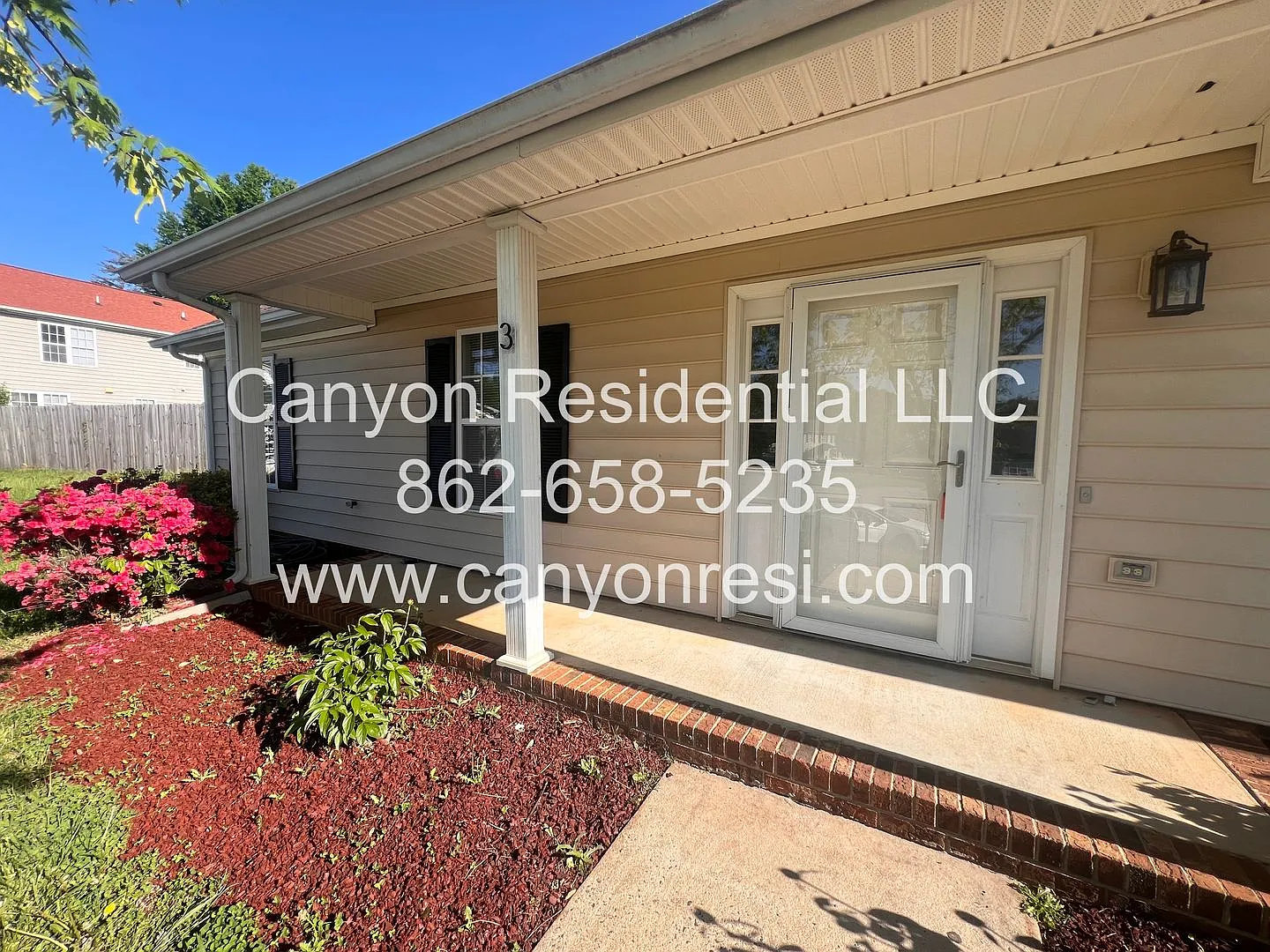 Hurry this Home won't last long! Adorable 3BR 2BA and 1472 sq ft! — Photo 3