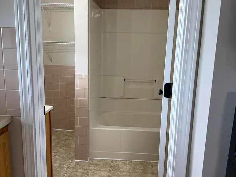 3248 N Main St #3 — Photo 13