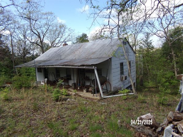 2163 Welch Dr, Hermann, MO 65041