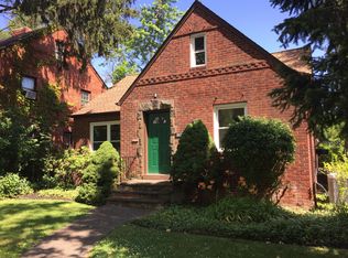 3673 Bainbridge Rd, Cleveland Heights, OH 44118