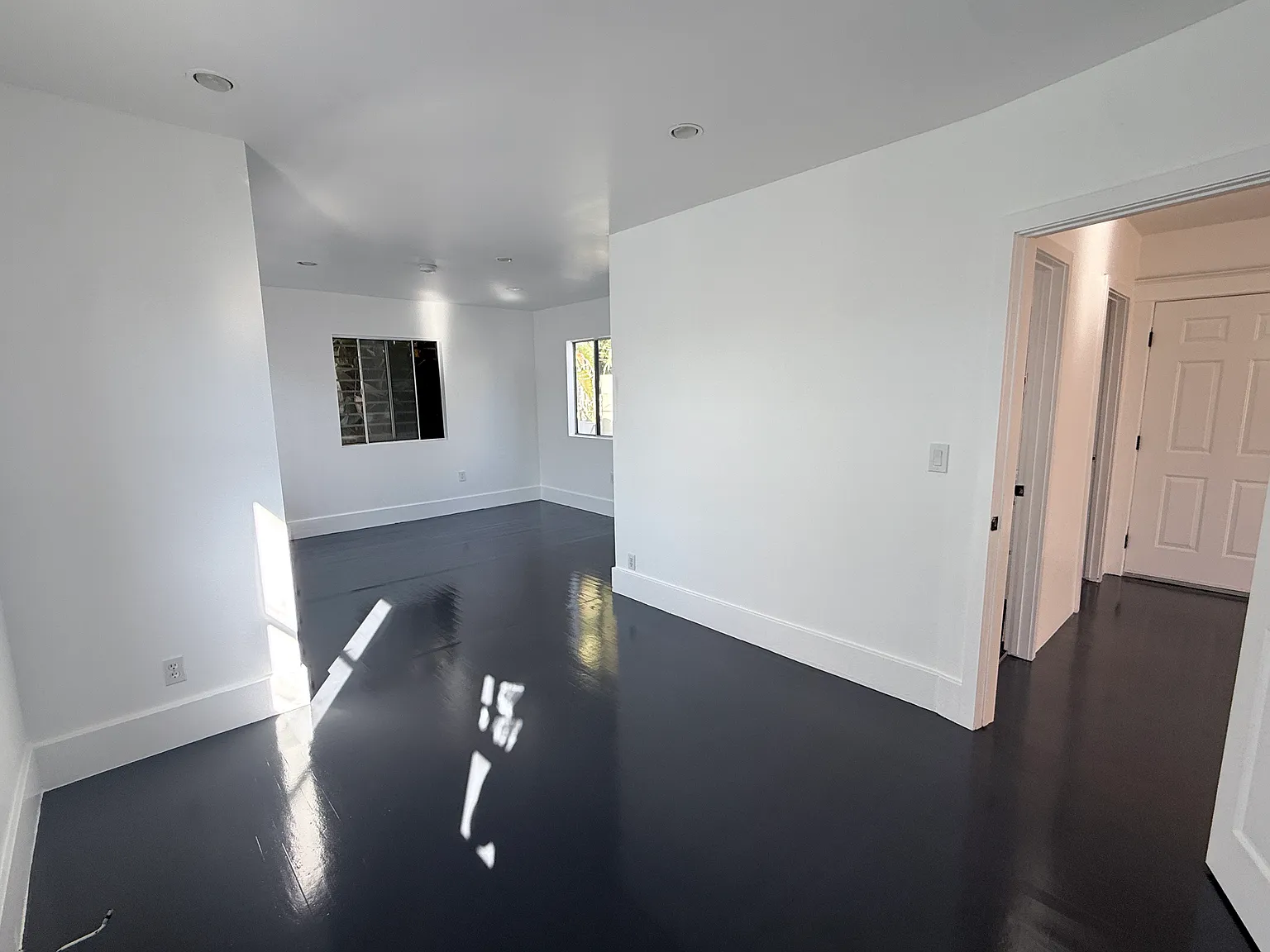 1 bed, 725 sqft, $3,475 — Photo 2