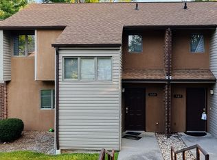 359 Shenandoah Cir, Blacksburg, VA 24060
