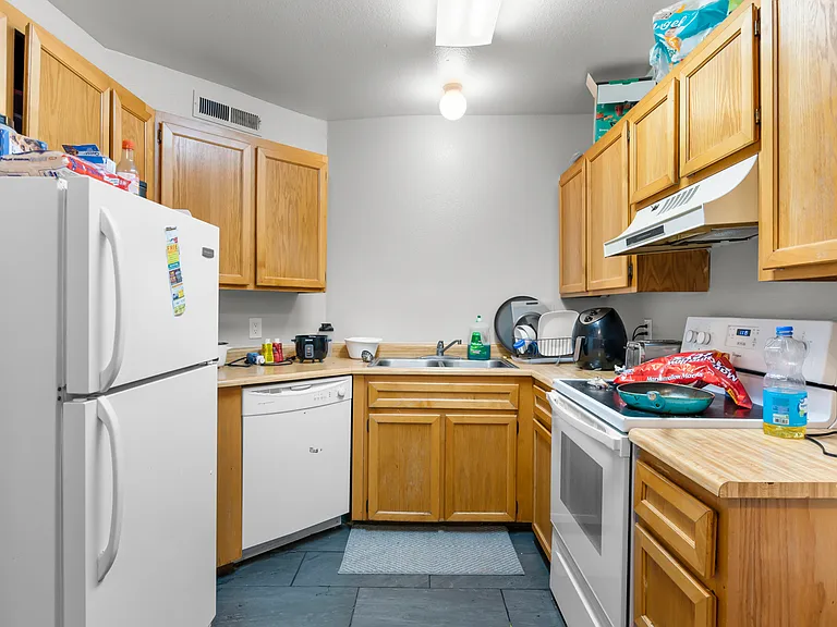 34 E 700 N #18 — Photo 3