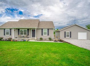 5354 Franks Ferry Rd, Walling, TN 38587