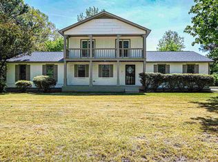 6126 Woodstock Hills Dr, Millington, TN 38053