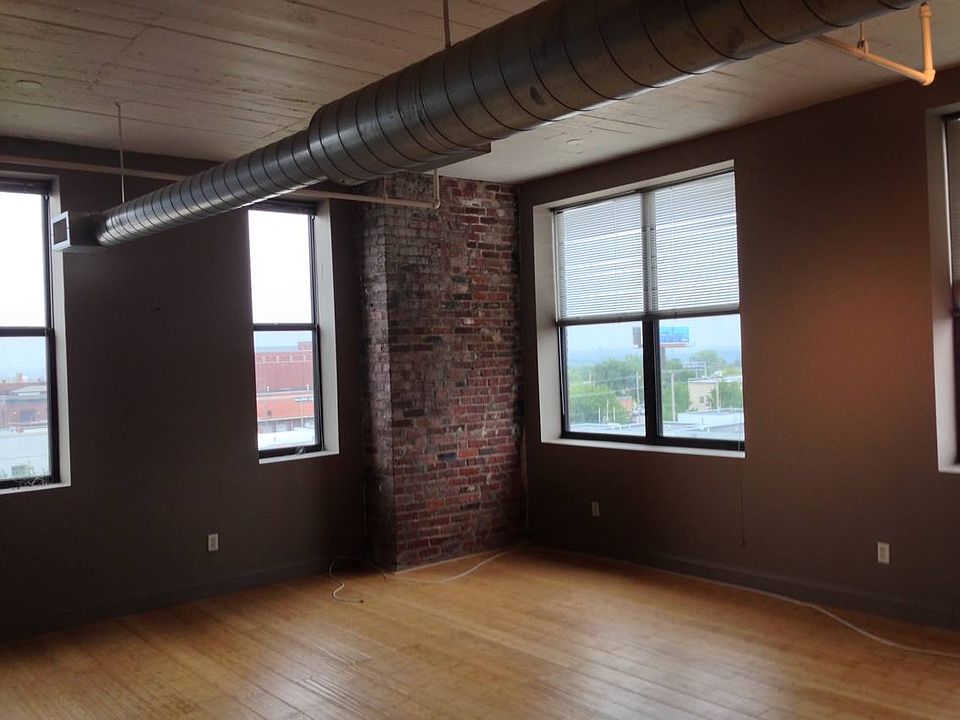 1st image of 523 Grand Blvd APT 4F