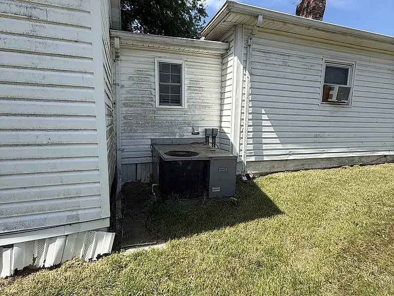 21 Doolittle St — Photo 18