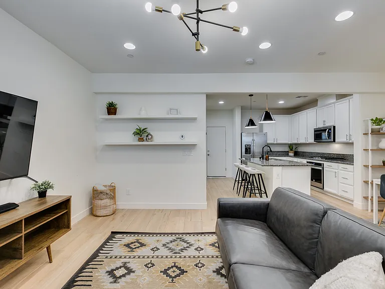 77 Alamere Falls Dr — Photo 17
