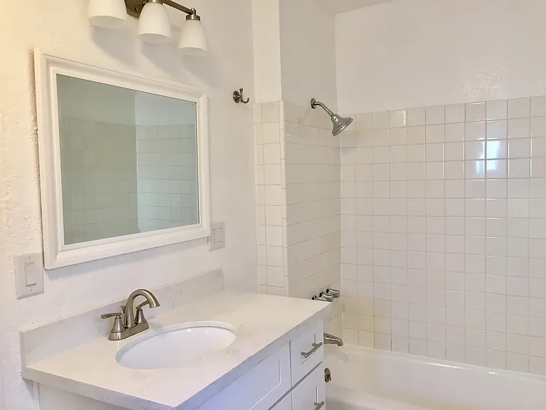 3501 S Norton Ave #3501 — Photo 12